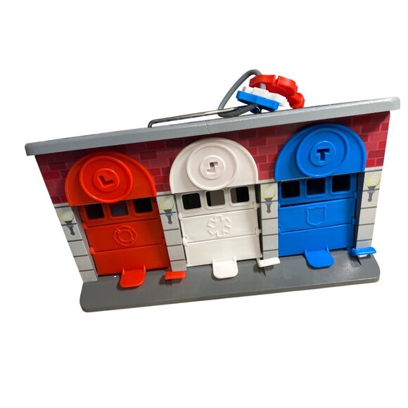 Melissa & Doug Keys & Cars Wooden Rescue Garage Toy For Ages 3+ - Picture 6 of 16